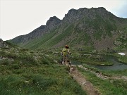 96 Scendiamo di fretta sotto la pioggia e poi grandine !